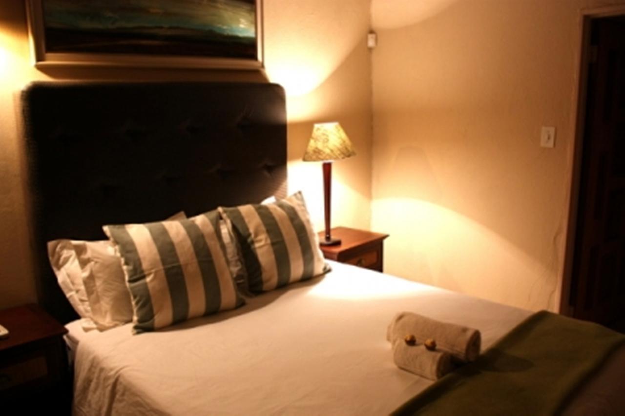 Croc River Lodge Komatipoort Habitación foto